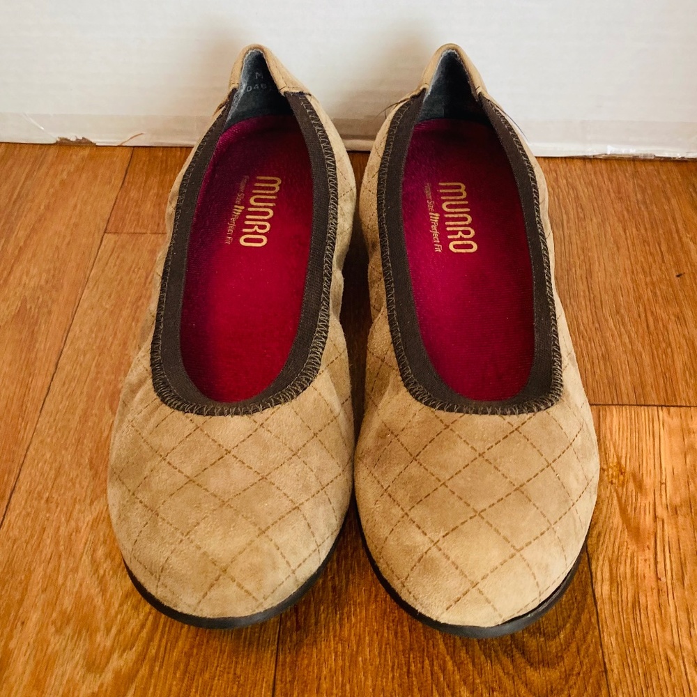 Munro Womens Quilt Print Suede Ballet Flats Slip Ons Shoes, 7.5 M.